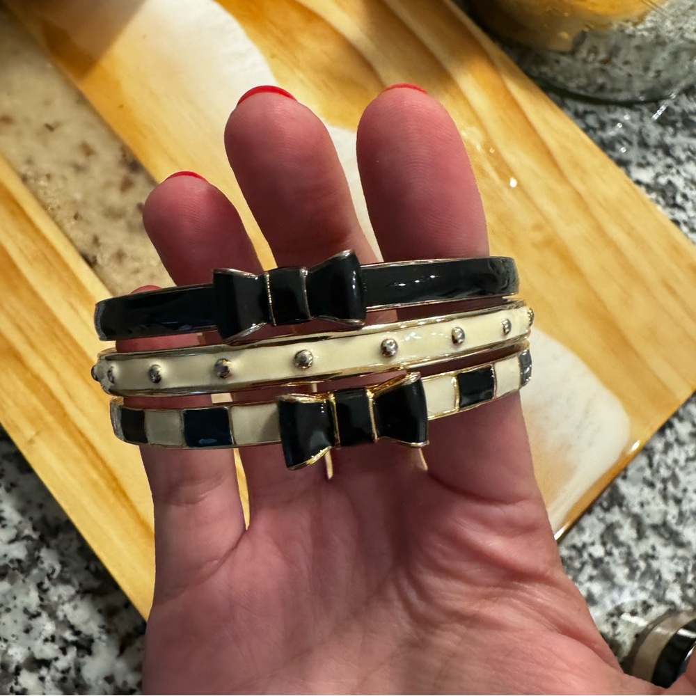 Kate spade take a bow bangle set